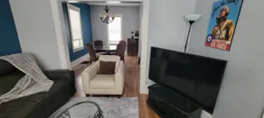 House near Winnipeg Airport and All Amenities - Image 3