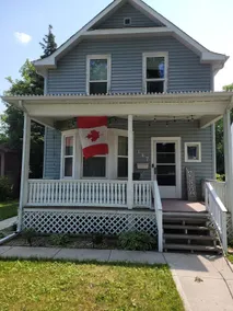 House near Winnipeg Airport and All Amenities - Image 5