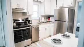 Cozy Escape Just Minutes from Duke & Dwntwn Durham - Image 5