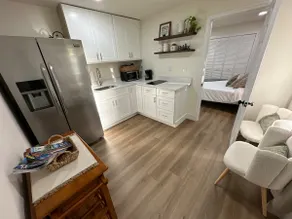 Private Cozy Studio w/ Patio Near Clearwater Beach - Image 2