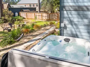 New Build - EV Charger - Hot Tub- Pets OK-Firepit! - Image 2