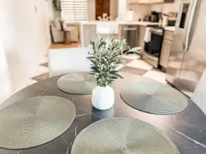 Bungalow near Downtown Phoenix! - Image 4