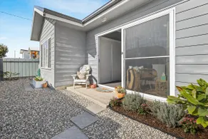 Le Sands | Beachside Stay + Pet Friendly - Image 5
