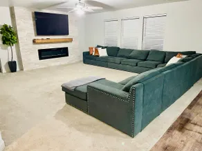 Large Families Welcome @ Adale-Main Floor Bed/Bath - Image 4