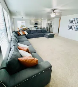 Large Families Welcome @ Adale-Main Floor Bed/Bath - Image 2