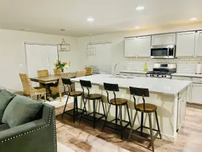 Large Families Welcome @ Adale-Main Floor Bed/Bath - Image 5