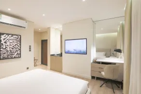 Independent Entrance Hotel Studio - Image 5
