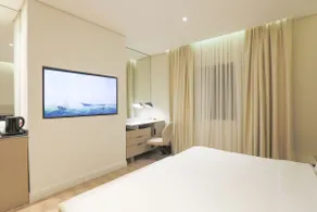 Independent Entrance Hotel Studio - Image 4