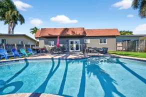 South Florida OASIS w/ Heated POOL/GOLF - Image 3