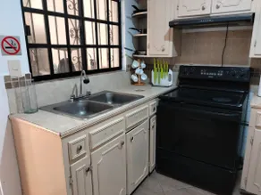 Excellent location CAS 3 blocks from the consulate 5min - Image 3