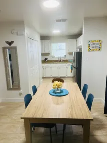 Blue Haven Apt - Great Location - Image 4