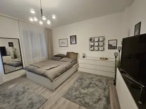 Modern 2 room 70 m² apartment in a prime old town location - Image 3