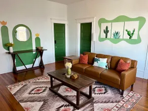 Cactus Loft at Pearl Manor - Image 2