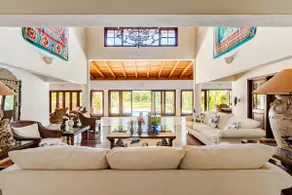Exclusive Villa with Golf View - Image 4