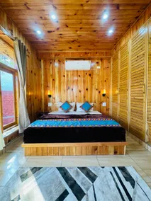 Heaven Bliss Cottage, With Hot-Jacuzzi - Image 2