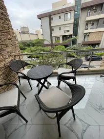 Luxurious Escape Opposite the Auc in Midtown - Image 4