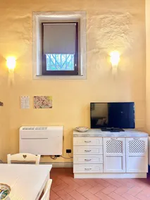 Cozy classic Italian house near Santa Croce, on the Lungarno - Image 4