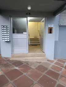 Well-located and quiet apartment in the center - Image 3