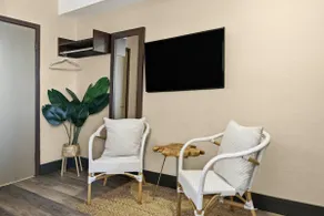 9 min drive to Falls! Tropical Studio Apartment - Image 2