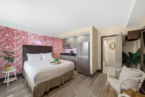 9 min drive to Falls! Tropical Studio Apartment - Image 4