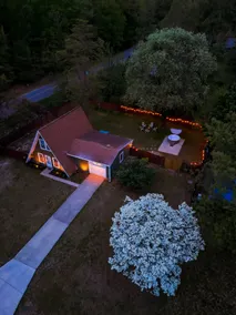 A-frame • Hot Tub • Fire Pit • Wineries • Beach - Image 2