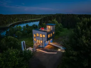 Lakeside Loft, Roof Deck + Sauna - Image 1