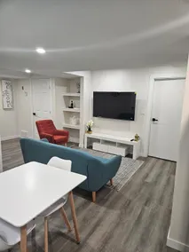 Beautiful, serene and modern! - Image 4