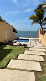 Apartment on the ground floor, 4 pools steps from the beach - Image 2