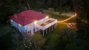 BlueMountainsEscape Hot Tub, Fire Pit & Waterfalls - Image 4