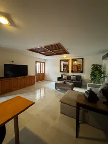 House with security, large jacuzzi, pet friendly. - Image 5