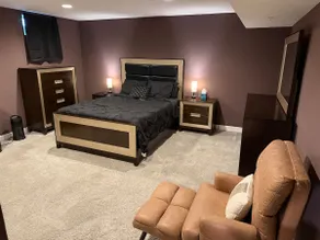 Private 1BD Basement Apartment w. Gym - Image 5