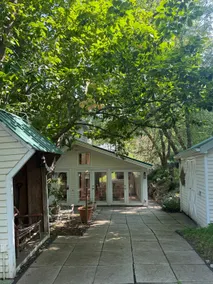 Bashakill Hillside Cottage East - Image 2