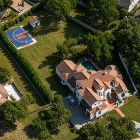 LuxGroupVilla, Pool, Sport Court, Game Room - Image 2