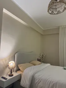 Warm Modern Apartment - Image 5