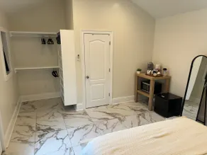Cozy mother-in-law suite - Image 3
