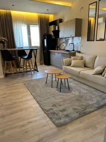 Castleview Suites 1 - Image 5