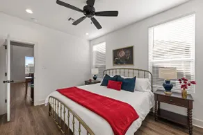 Blues House • KING • Cajun Luxury • Prime Location • WiFi - Image 5