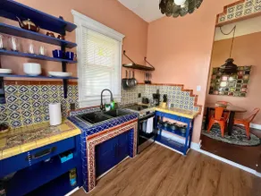 Spanish Tile Loft at Pearl Manor - Image 3