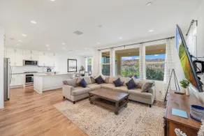 Mountain View oasis quite neighb full house - Image 5