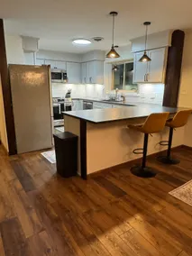 Pet Friendly* Lake House with King Master Suite - Image 5