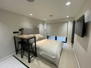 Modern studio in central Ely - Image 3