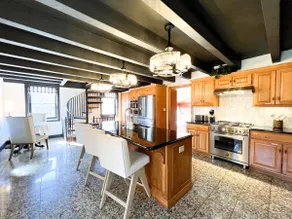 Clean & Charming farmhouse - minutes to New Hope - Image 2