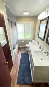 Cozy City Cottage - Image 4