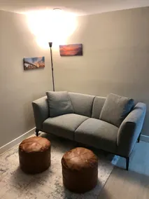 Suite Spot: Simple, Stylish 2-BR with Key Comforts - Image 2