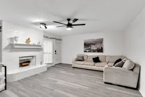 2 Bedroom House in DFW center! - Image 4
