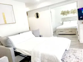 Modern Guest Suite with Private Entrance - Image 5