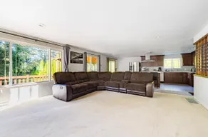 Spacious Cozy Home in Gresham - Image 2