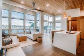 Royal Beacon: Tranquil Waterfront Retreat - Image 2