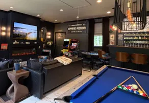 2 mi. to Downtown•Game Room•Sauna•HotTub•FirePit - Image 4