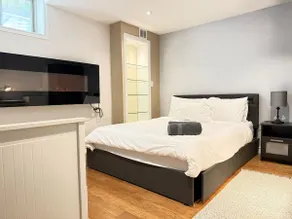 3 Bdrm Basement w kitchen-40 mins to downtown-Sleeps 8 - Image 2